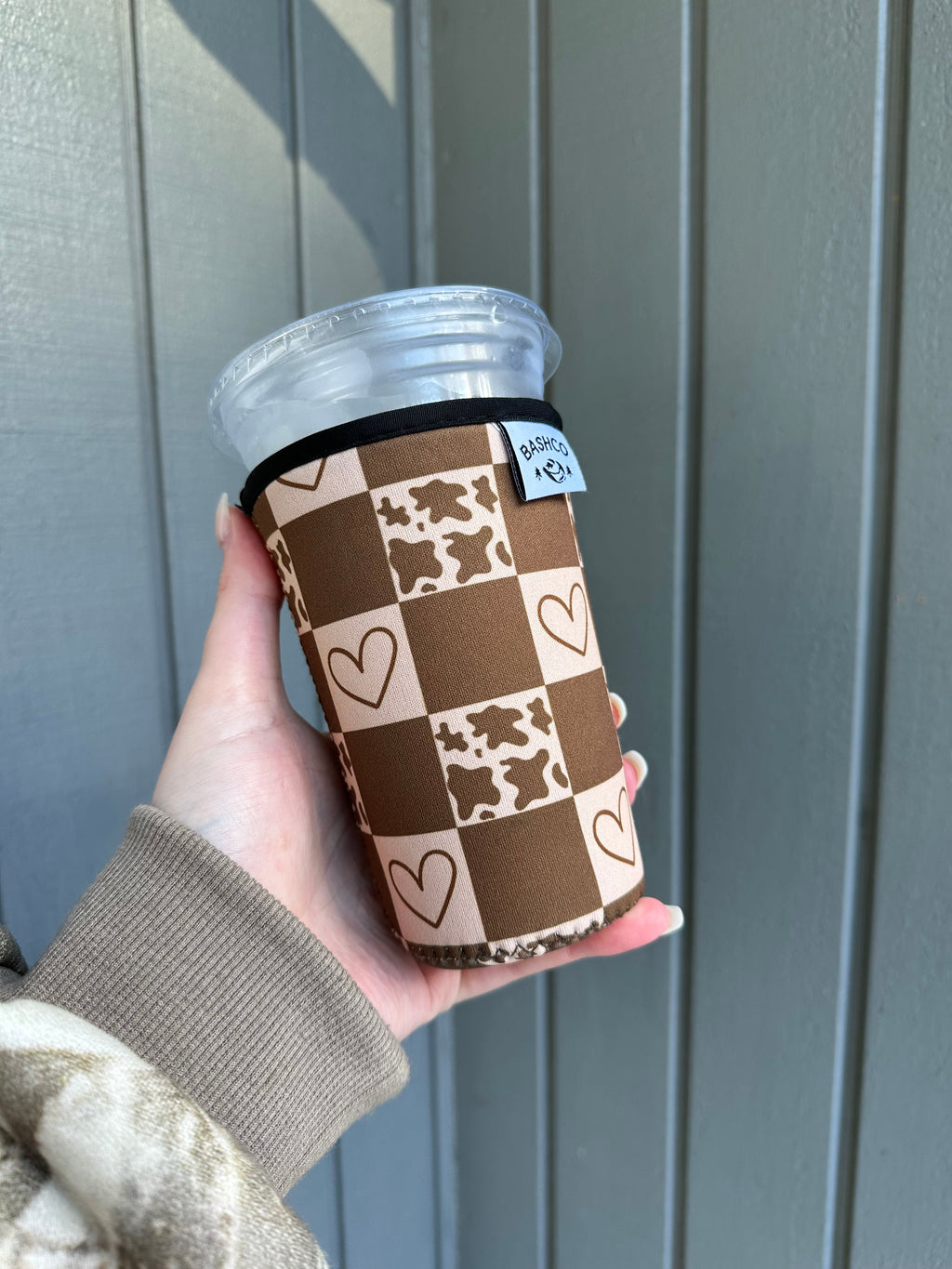 Country Sweetheart | Checkered Hearts Coffee Sleeve